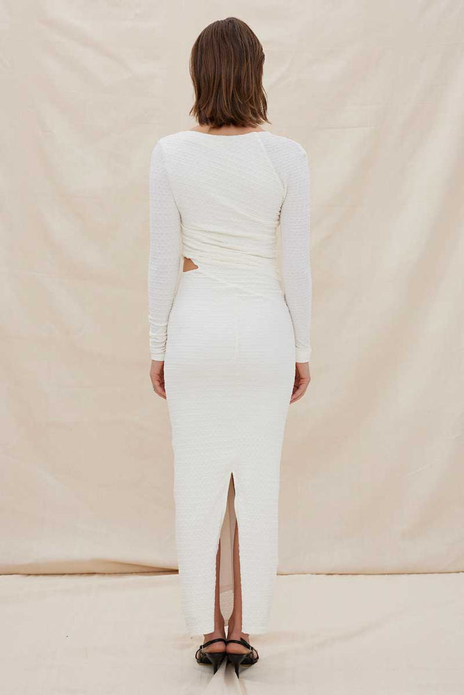 
                      
                        ECLIPSE DRESS - WHITE
                      
                    