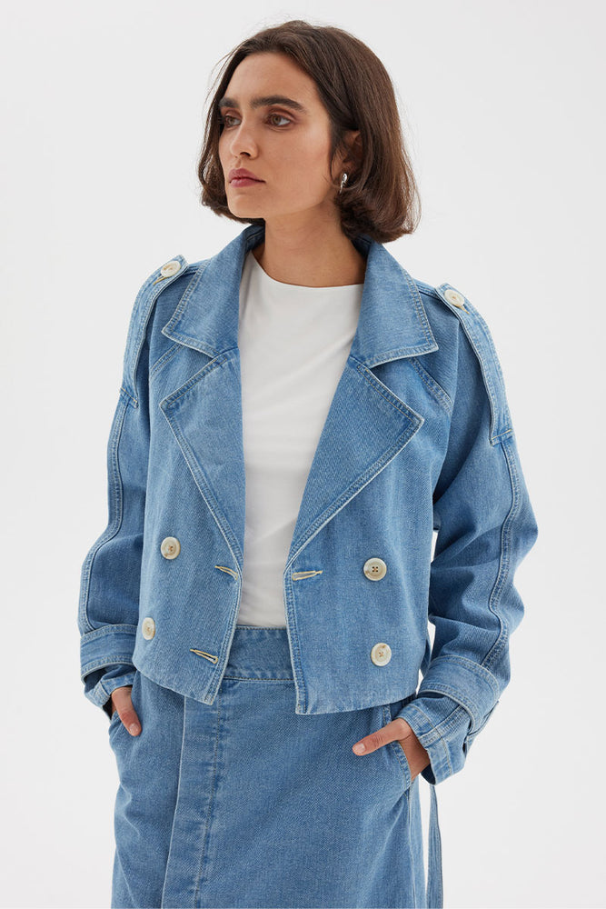 
                      
                        THEORY CROP DENIM TRENCH - BLUE
                      
                    