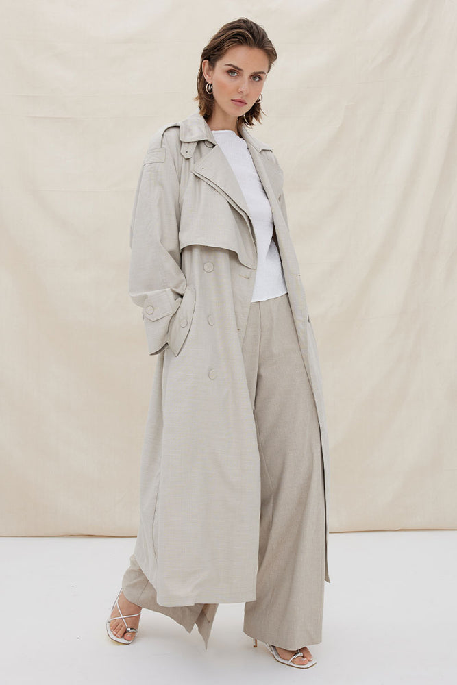 
                      
                        TAILORED TRENCH - CAFFE LATTE
                      
                    