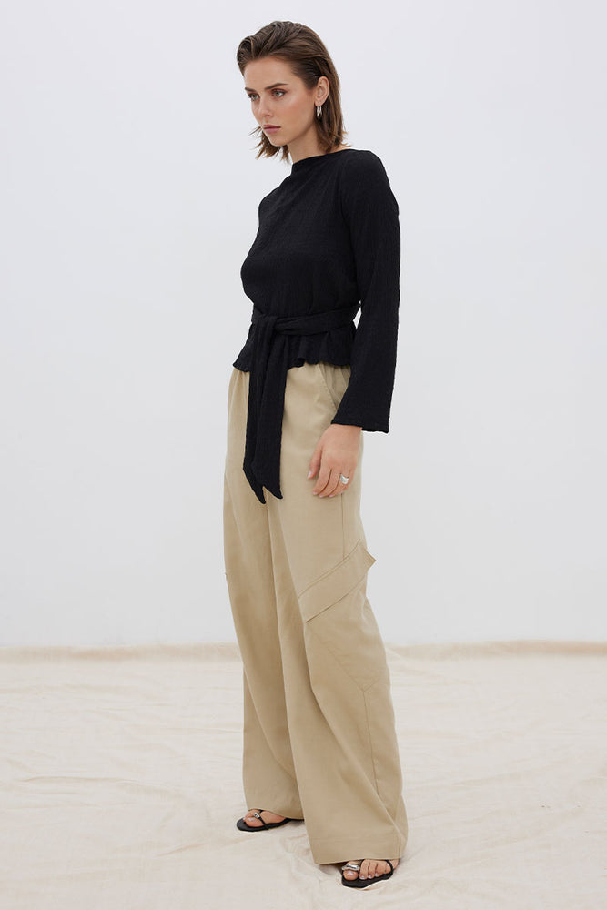 
                  
                    Sovere Studio women's Clothing Sydney Beige pant
                  
                